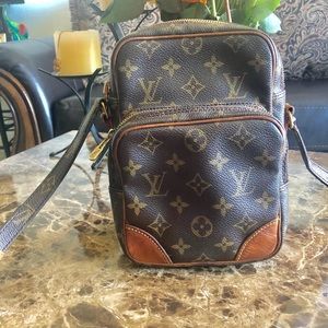 Amazon Crossbody